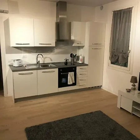 Laura's - I Navigli Che Vorrei Milan