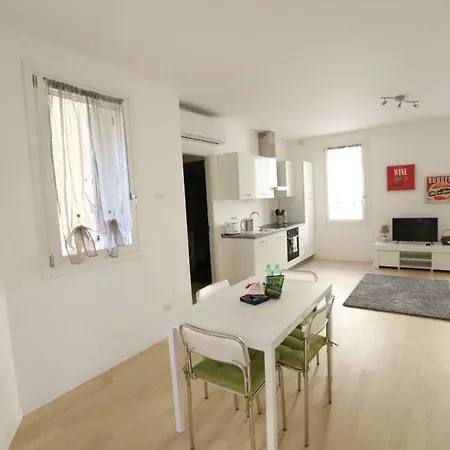 Apartment Laura's - I Navigli Che Vorrei *